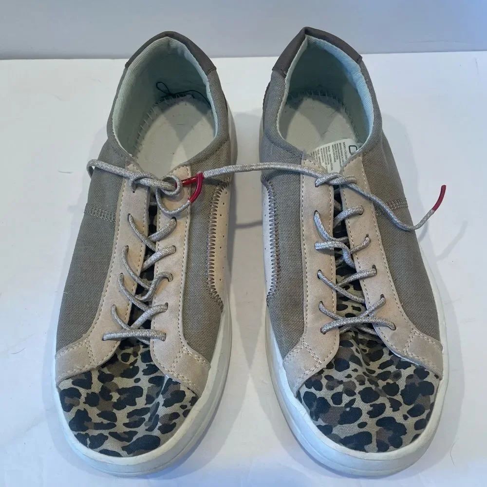Hey Dude Beige and Leopard Canvas Shoes